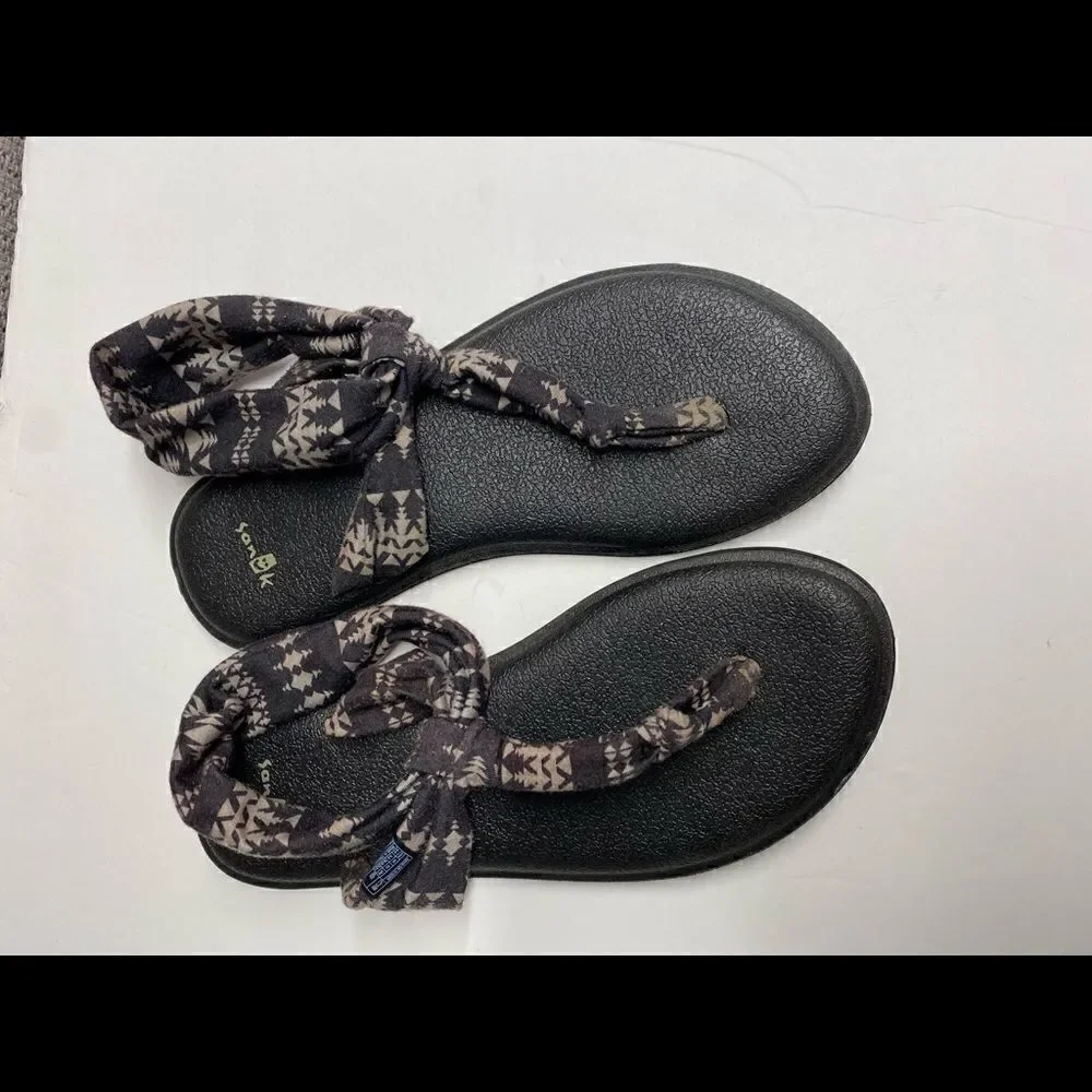 Sanuk girls yoga sling 2 sandals/ size5